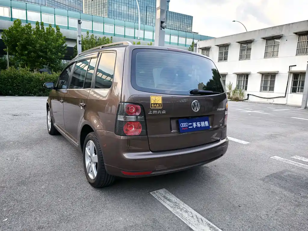 Volkswagen Touran — миниатюра 5