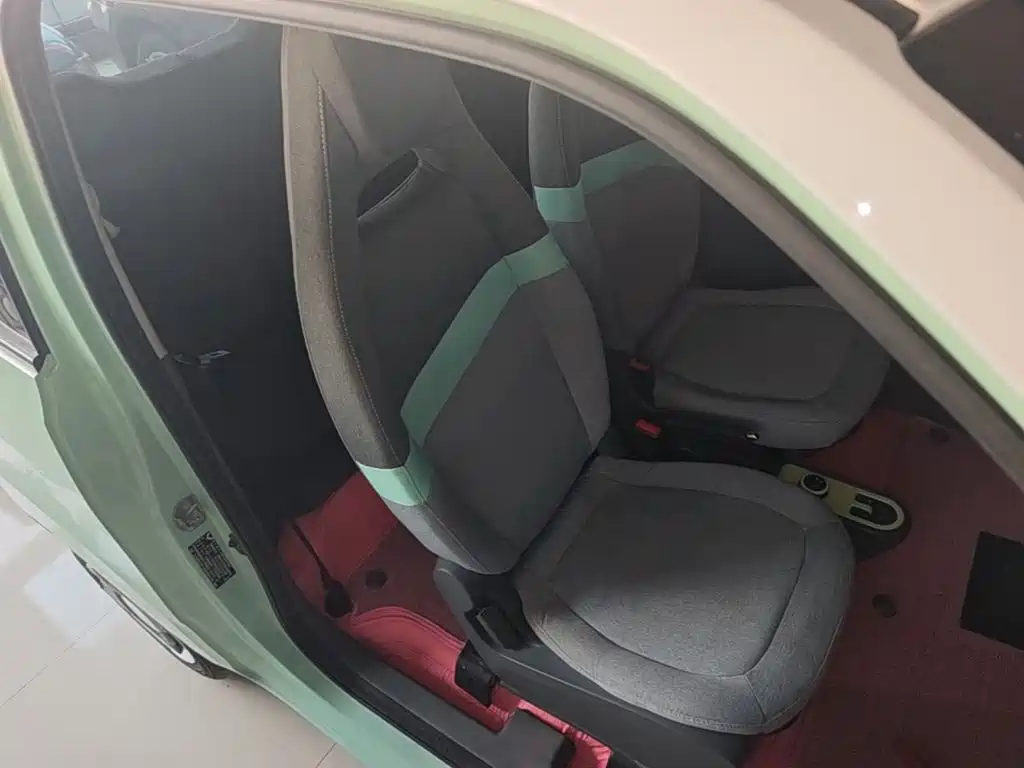 Wuling MINIEV — миниатюра 25