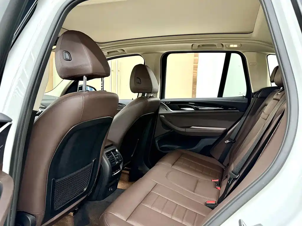 BMW X3 — миниатюра 7