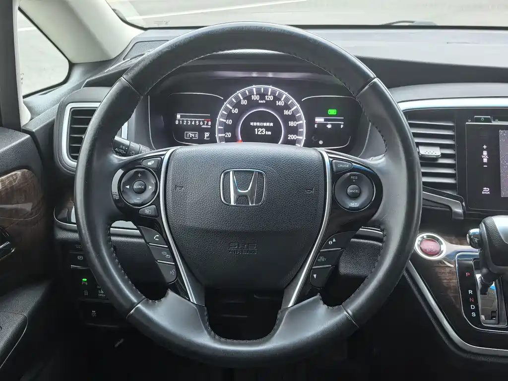 Honda Odyssey — миниатюра 8