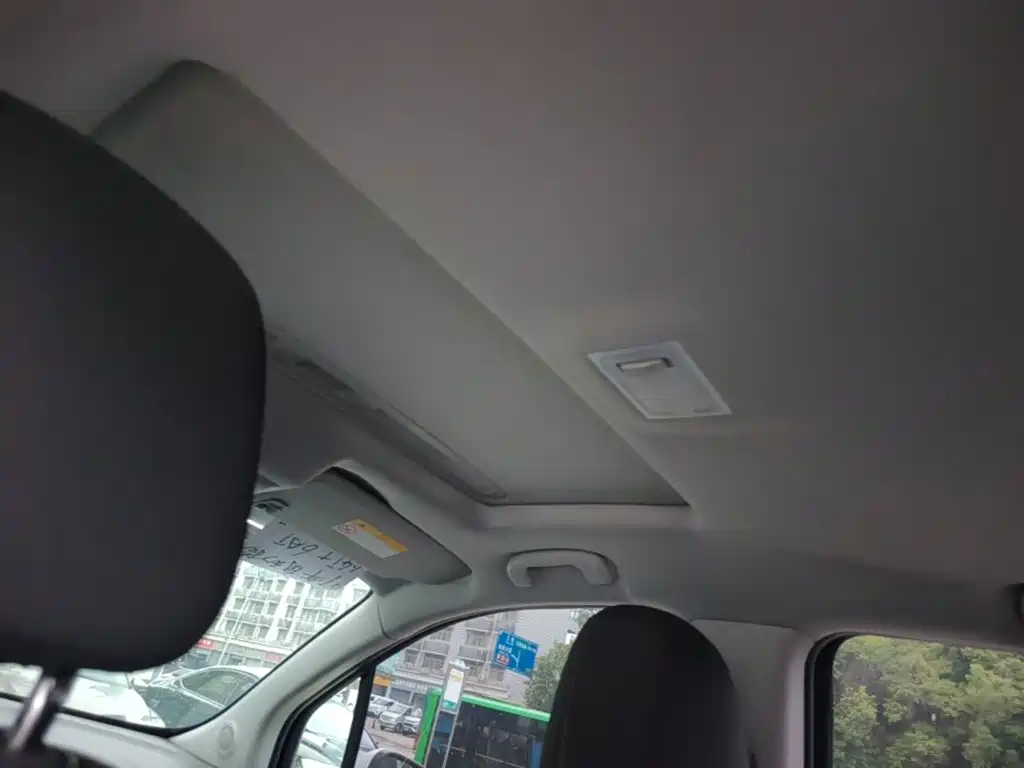 Chevrolet Trax — миниатюра 18