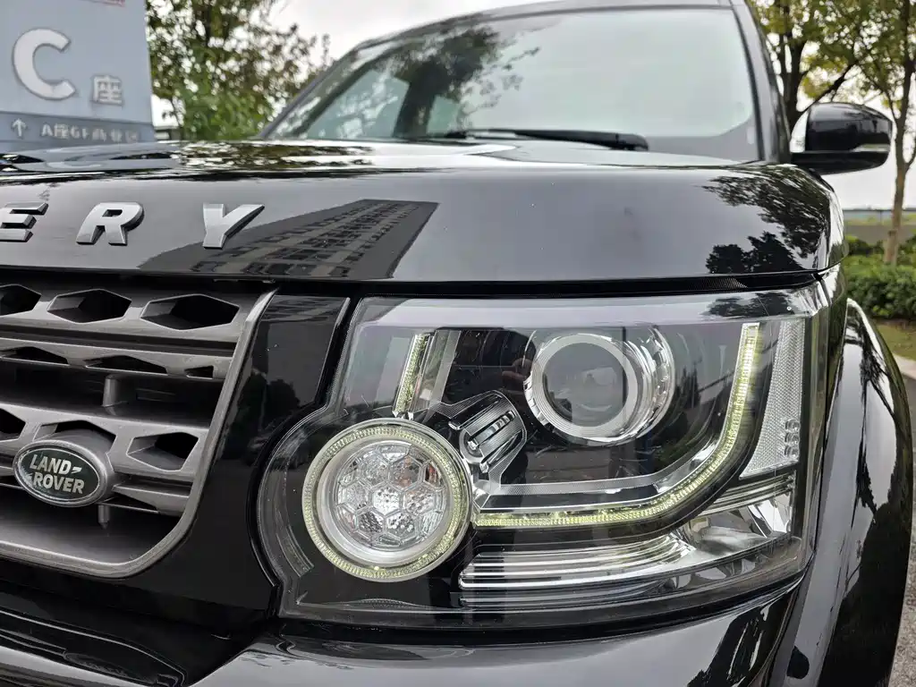 Land Rover Discovery 2015 3.0 SDV6 HSE
