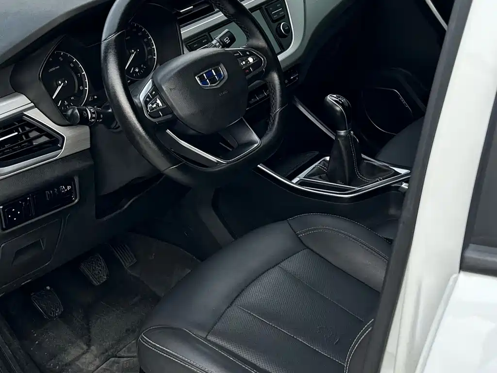 Geely Vision X3 Upgrade Edition 1.5L Manual Premium Type, фото 4