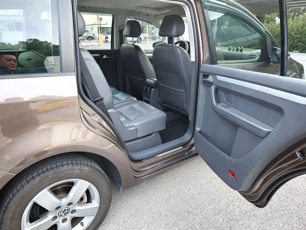 Volkswagen Touran — миниатюра 7