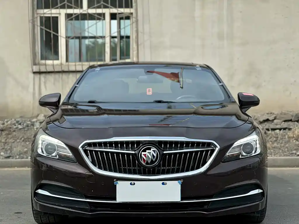 Buick LaCrosse — миниатюра 2