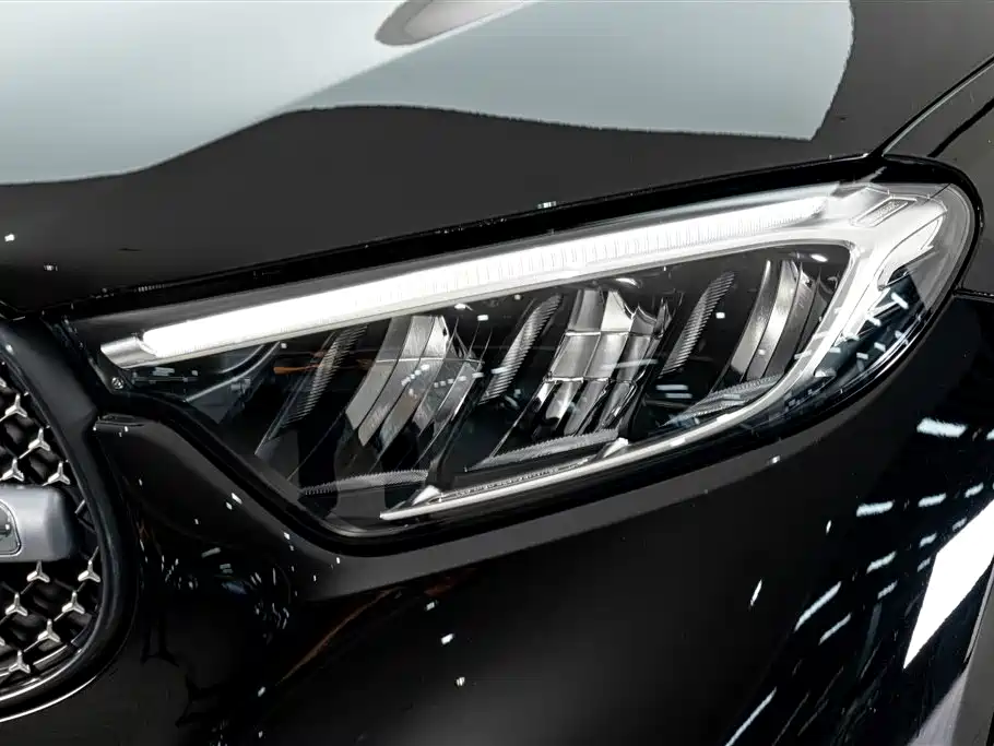 Mercedes-Benz GLC 2023 GLC 300 L 4MATIC 5 мест