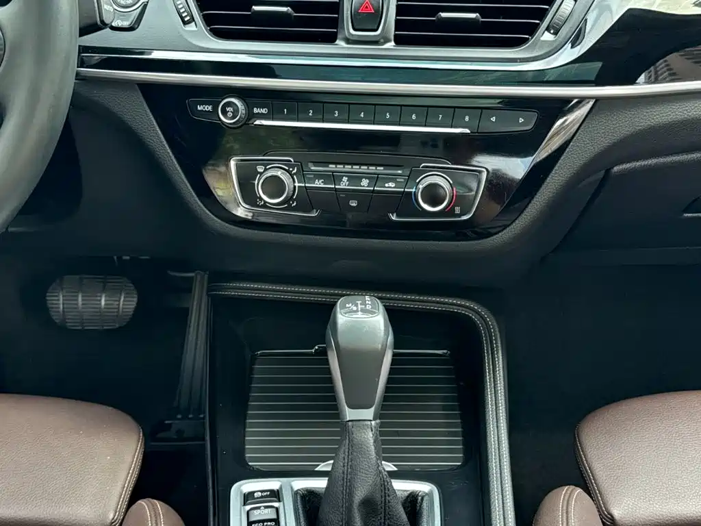 BMW 1 Series — миниатюра 17