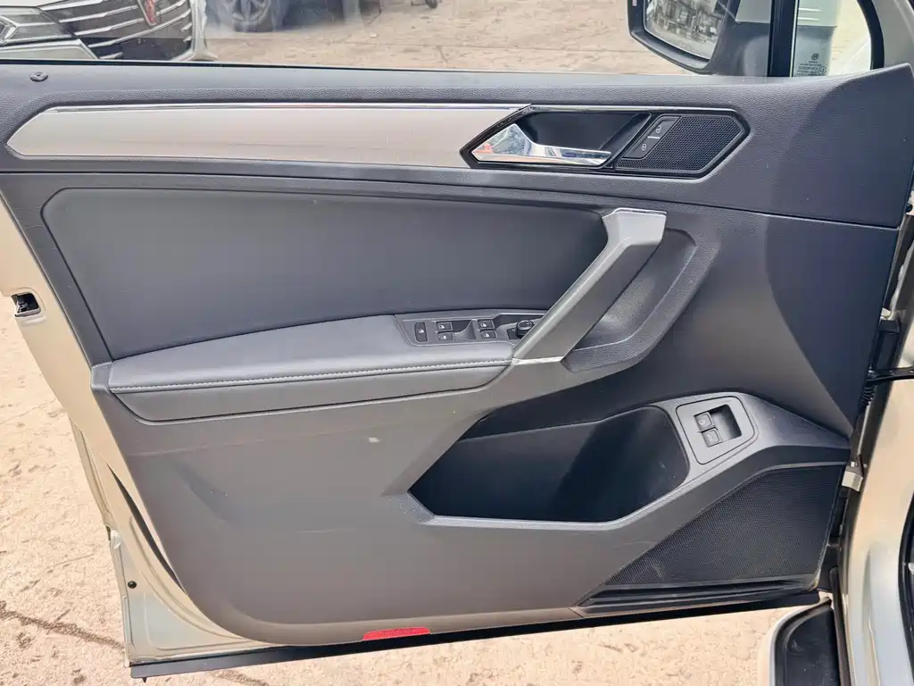 Volkswagen Tiguan L L 2019 430PHEV Luxury