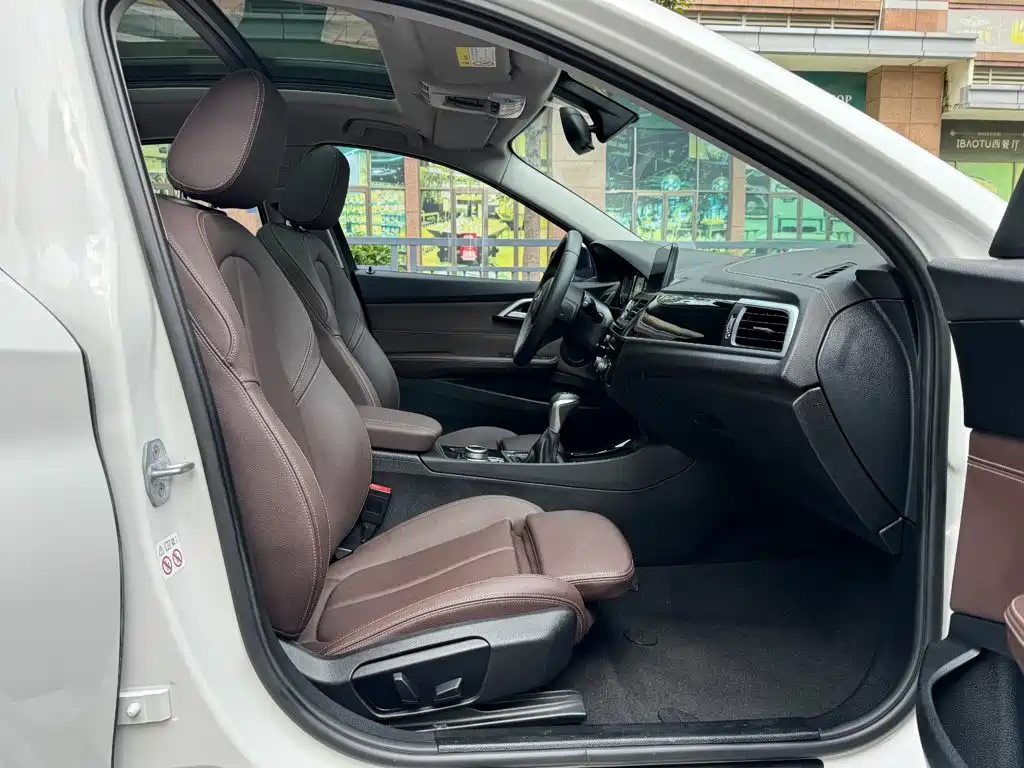 BMW 1 Series — миниатюра 23