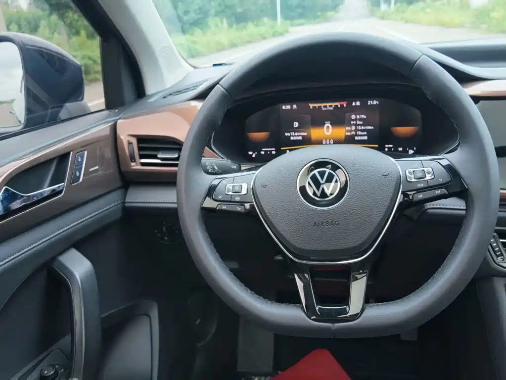 Volkswagen Tharu — миниатюра 16