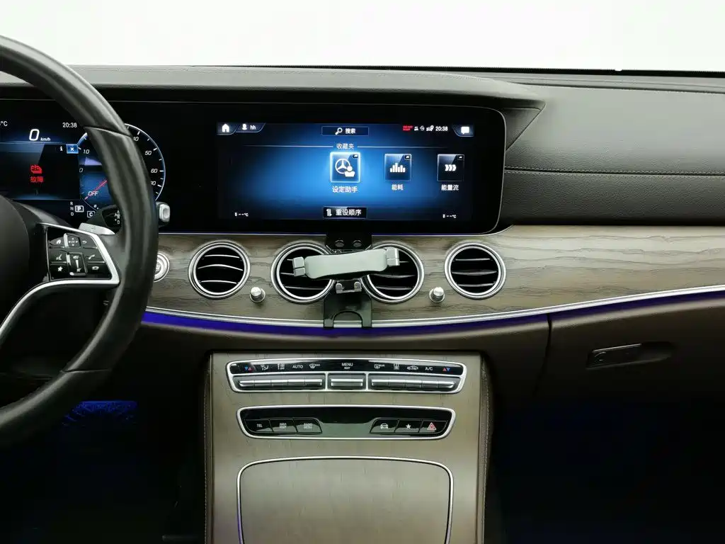 Mercedes-Benz E-Class New Energy — миниатюра 12