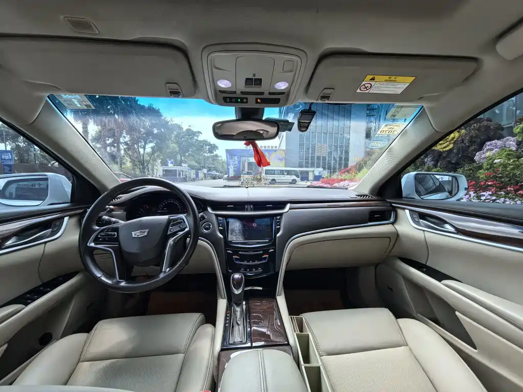 Cadillac XTS — миниатюра 6