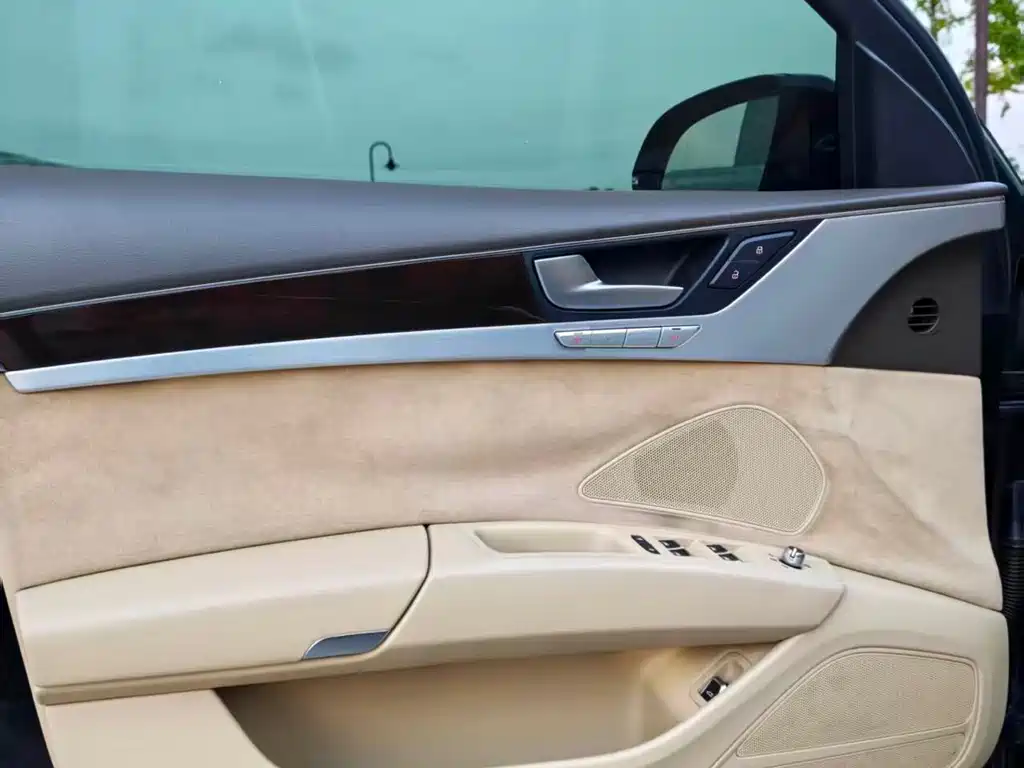 Audi A8 — миниатюра 11