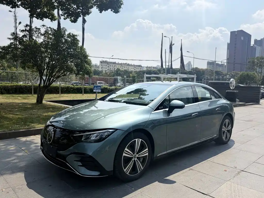 Mercedes-Benz EQE