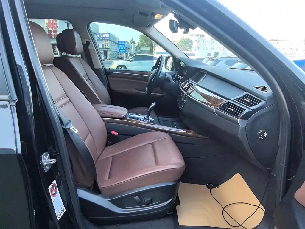 BMW X5 (Import) — миниатюра 12