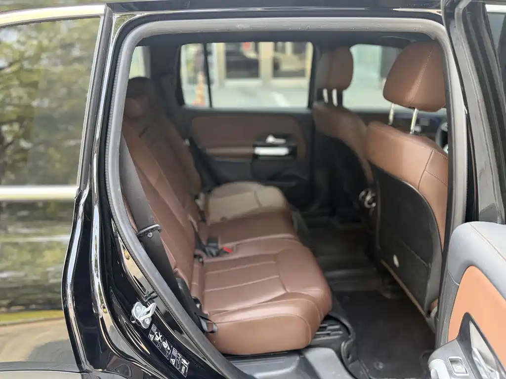 Mercedes-Benz GLB — миниатюра 7
