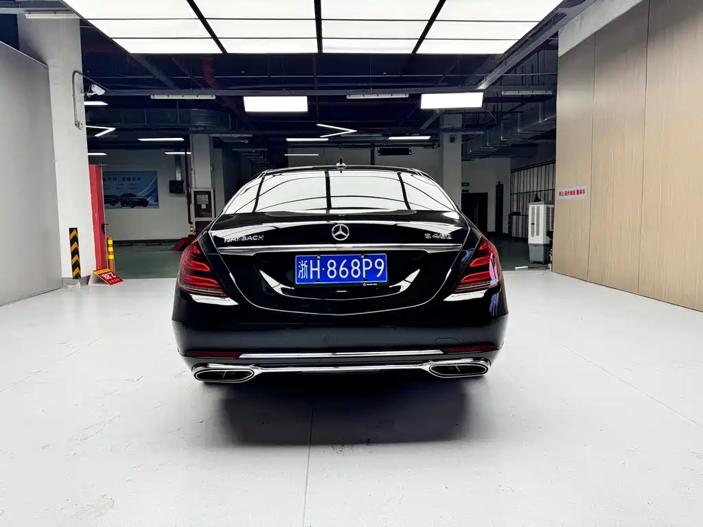 Mercedes-Benz S-Class — миниатюра 6