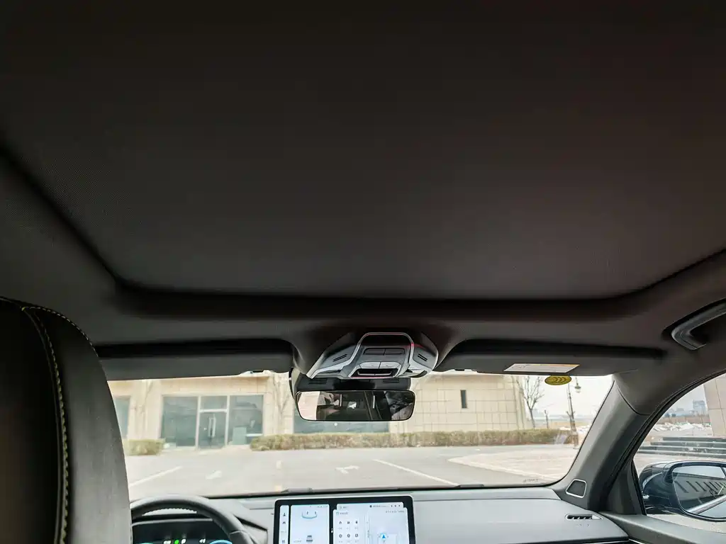 GEELY AUTOMOBILE XINGRUI