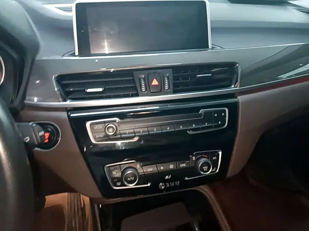 BMW X1 — миниатюра 13