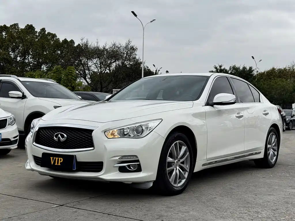 Infiniti Q50L 2016