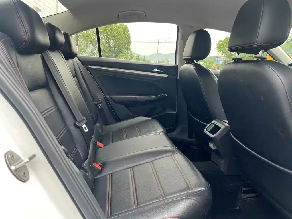 Volkswagen Bora 2020 1.5L AT Elite