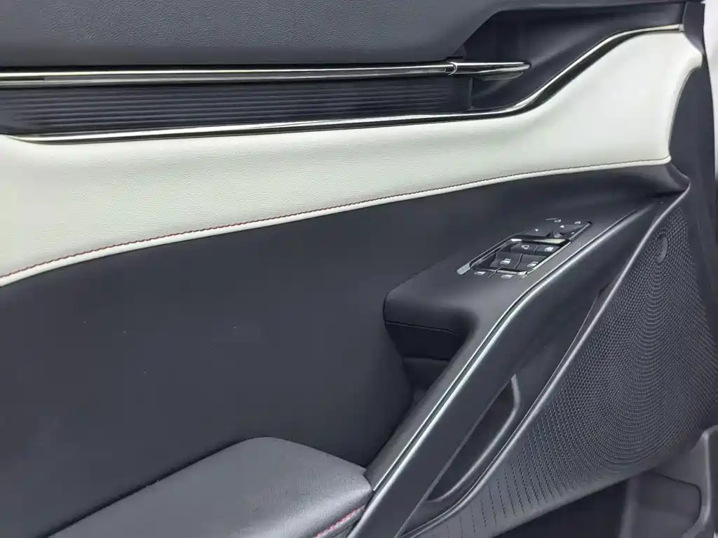 Ford Mondeo — миниатюра 23