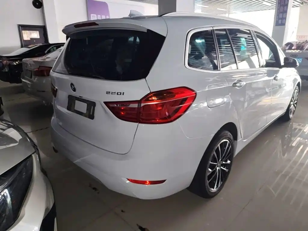 BMW 2 Series Gran Tourer — миниатюра 7