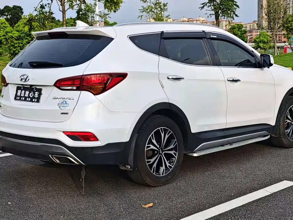 Hyundai Santa Fe — миниатюра 6