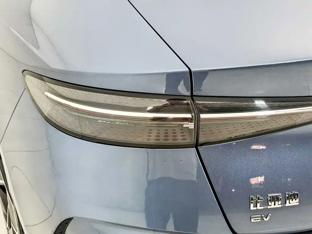 BYD Seal — миниатюра 22