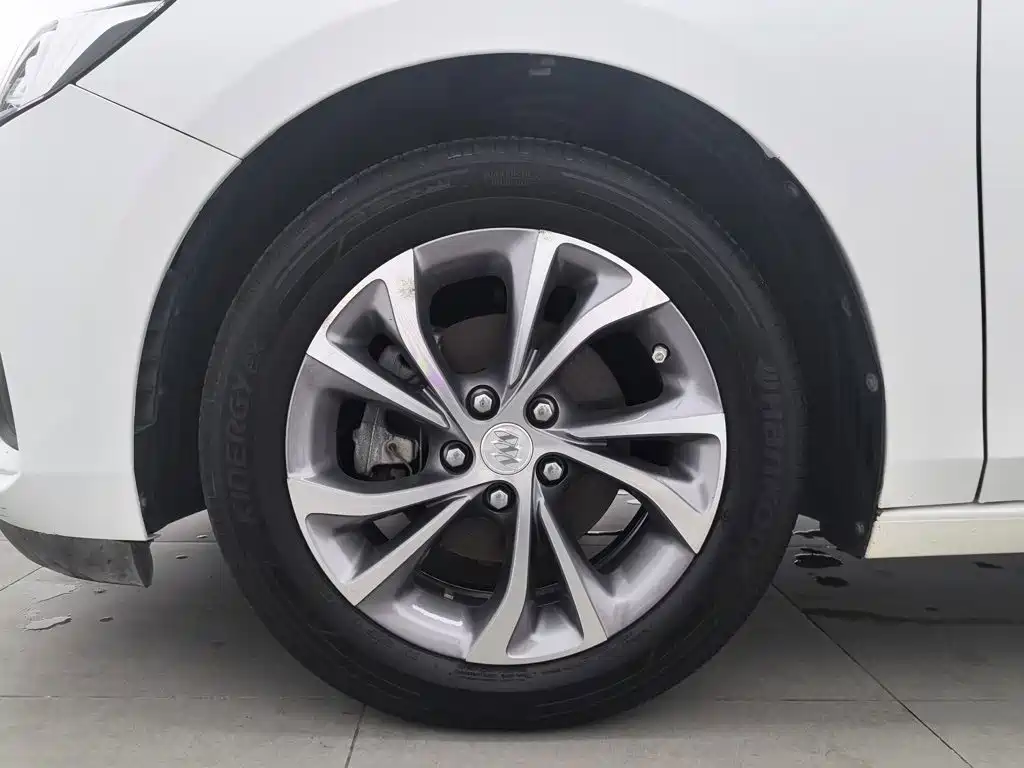 Buick Verano — миниатюра 17
