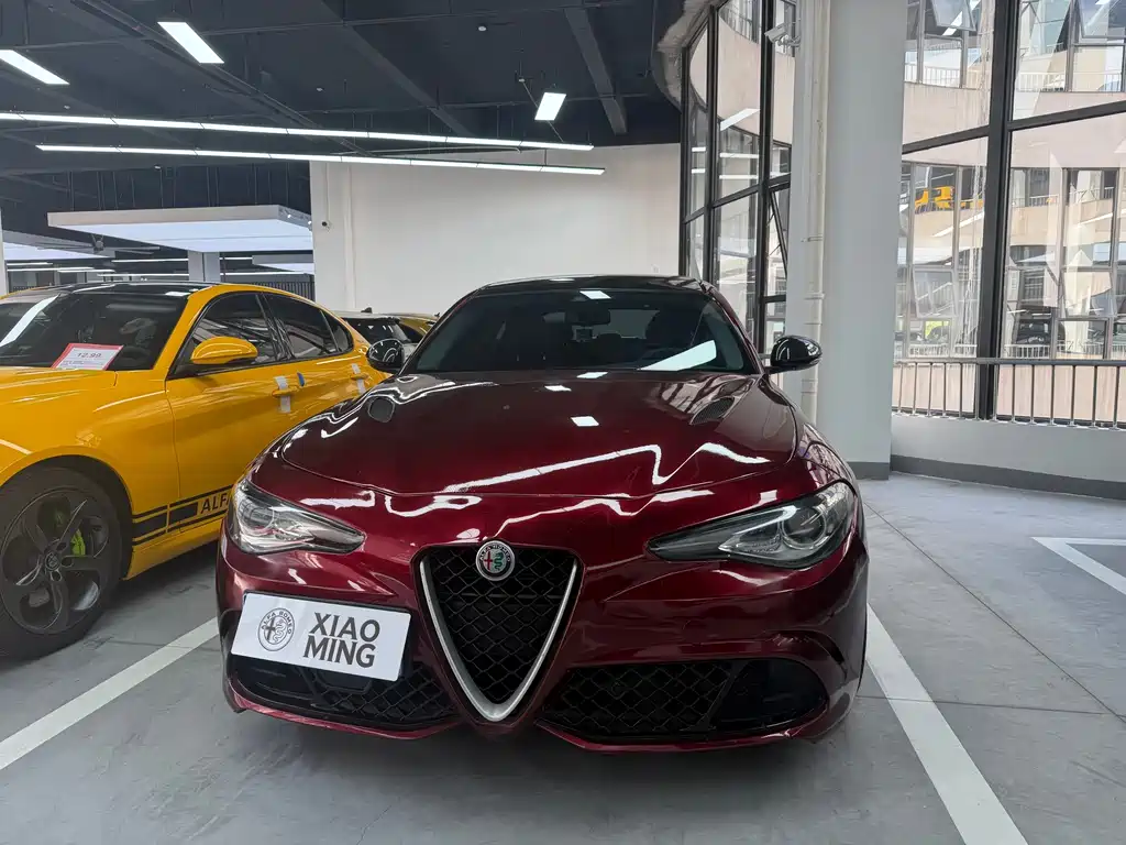Alfa Romeo Giulia 2020 2.0T 280HP Luxury