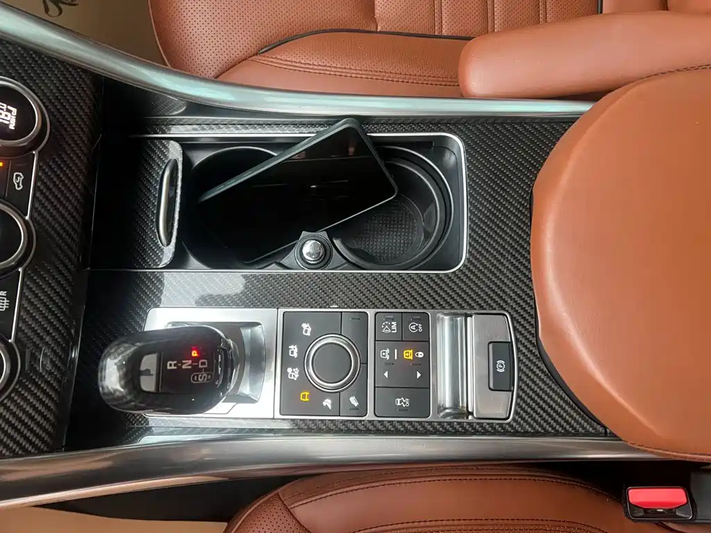 Land Rover Sport — миниатюра 12