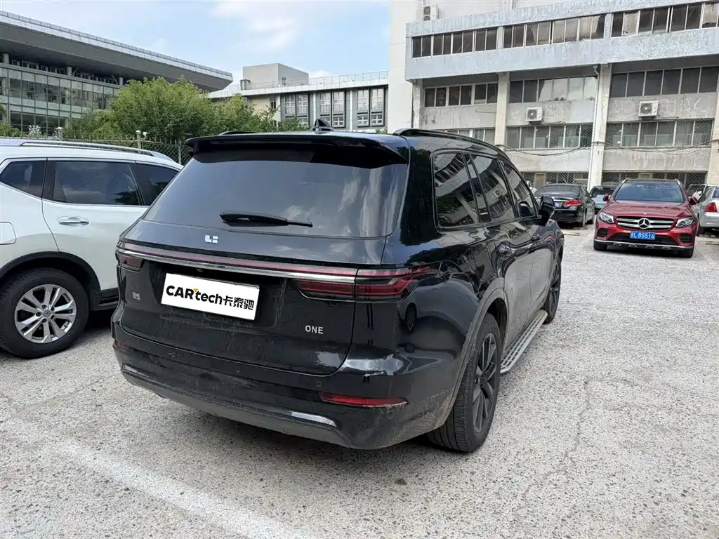 Li Auto ONE 2020 6 мест
