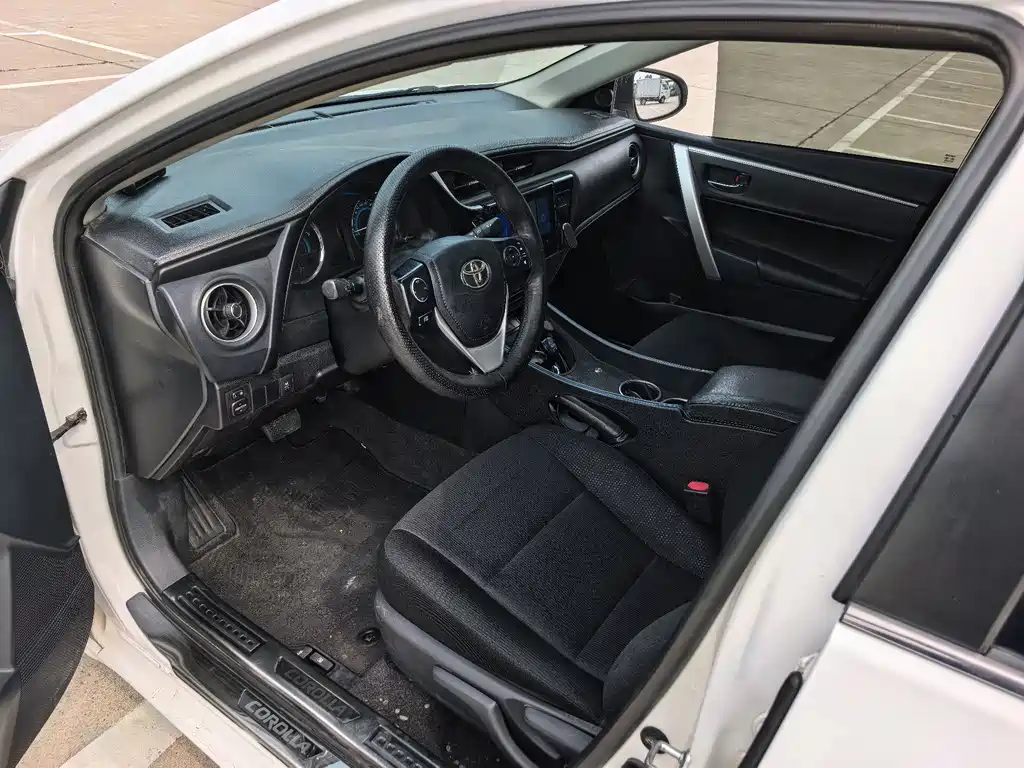 Toyota Corolla 2017 1.8L E-CVT Lead