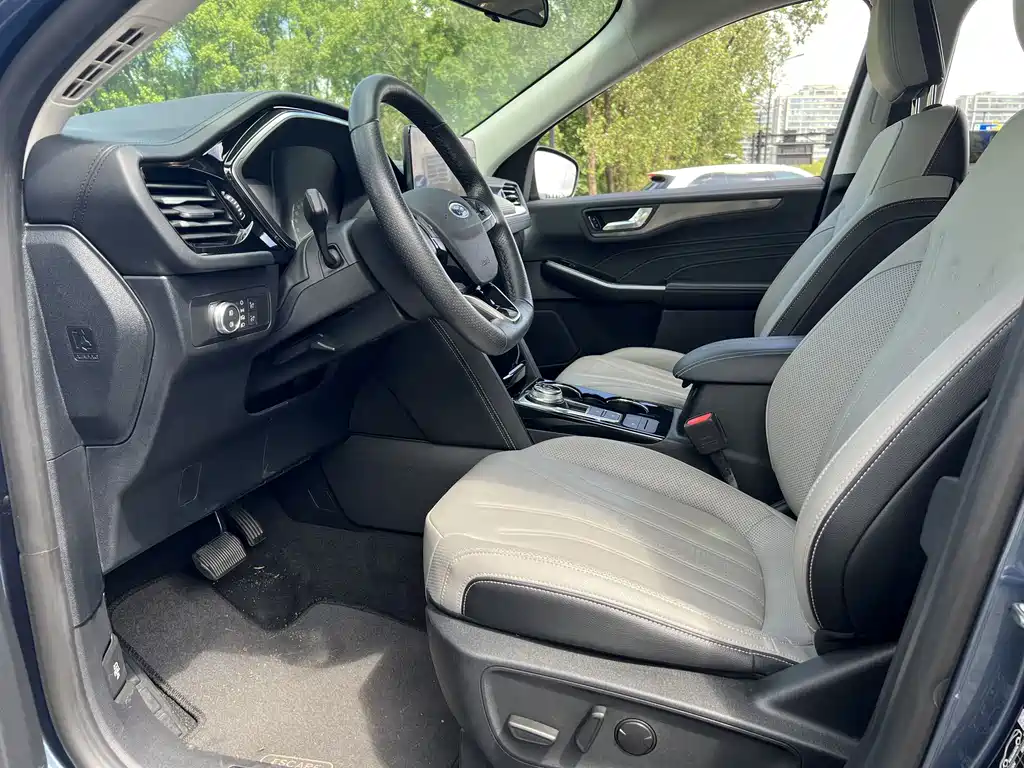 Ford Escape — миниатюра 8