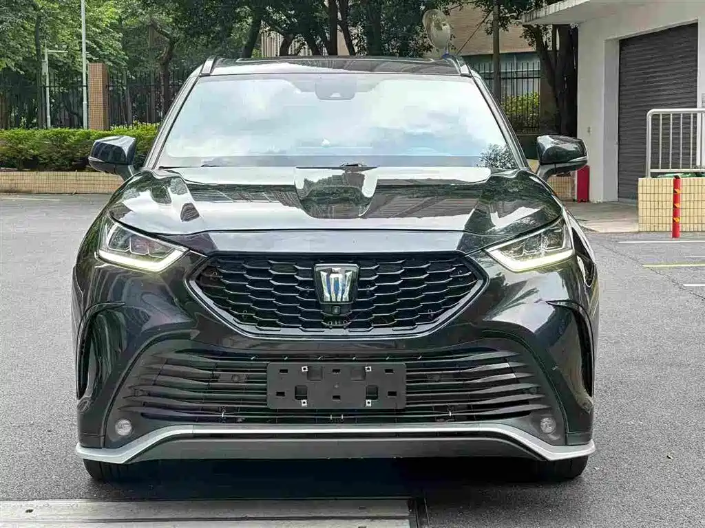 Toyota Crown Kluger — миниатюра 3