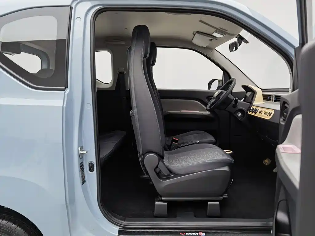 Wuling MINIEV — миниатюра 23
