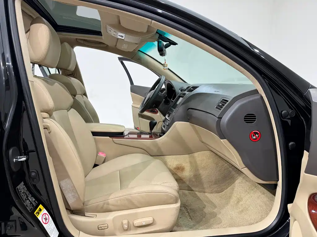 Lexus GS — миниатюра 14