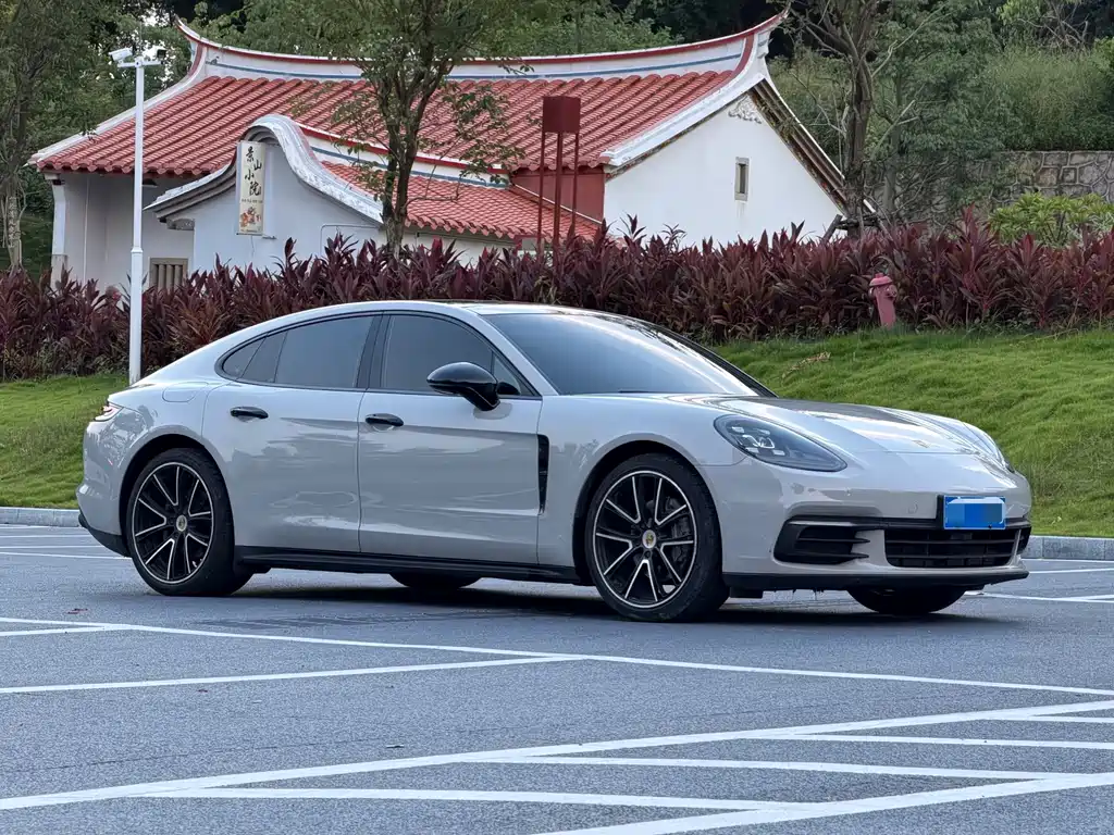 Porsche Panamera — миниатюра 3