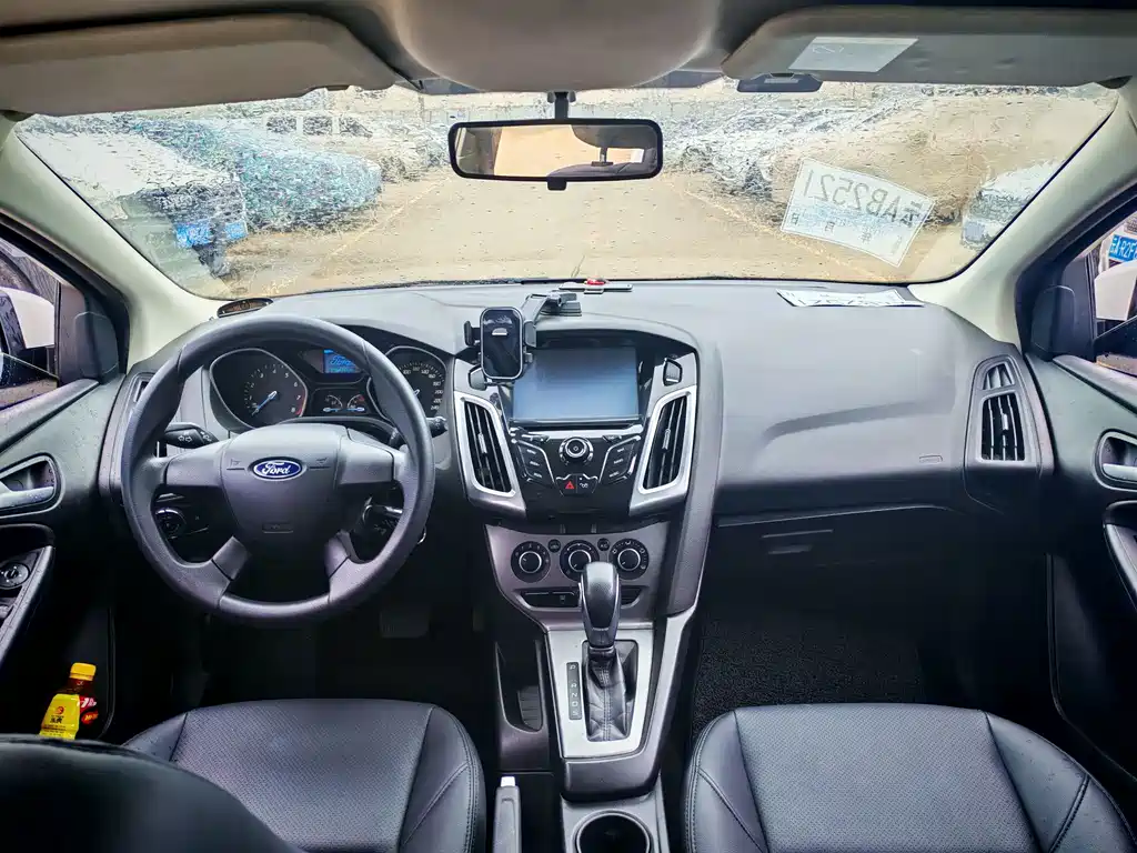Ford Focus — миниатюра 8