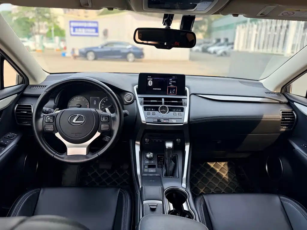 Lexus NX — миниатюра 9