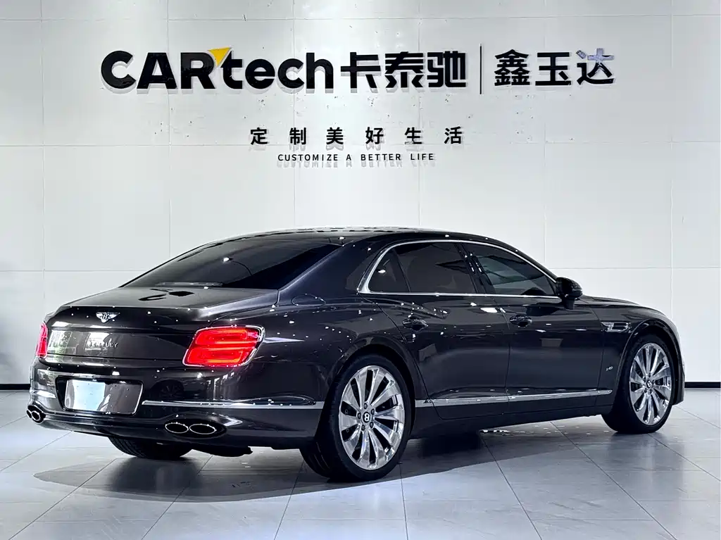 Bentley Flying Spur — миниатюра 5