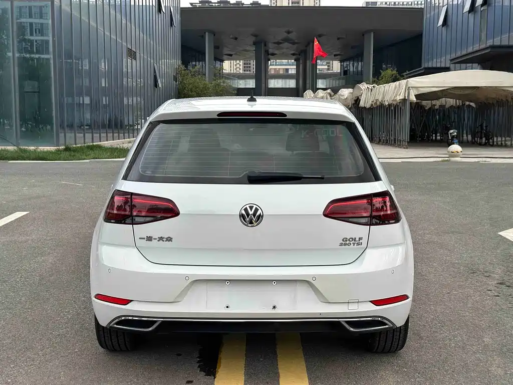 Volkswagen Golf — миниатюра 8