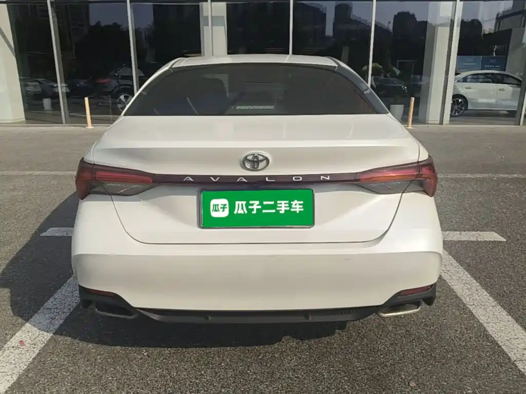 Toyota Avalon — миниатюра 6