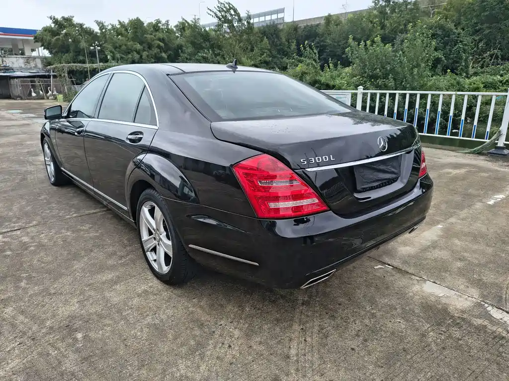Mercedes-Benz S-Class — миниатюра 6