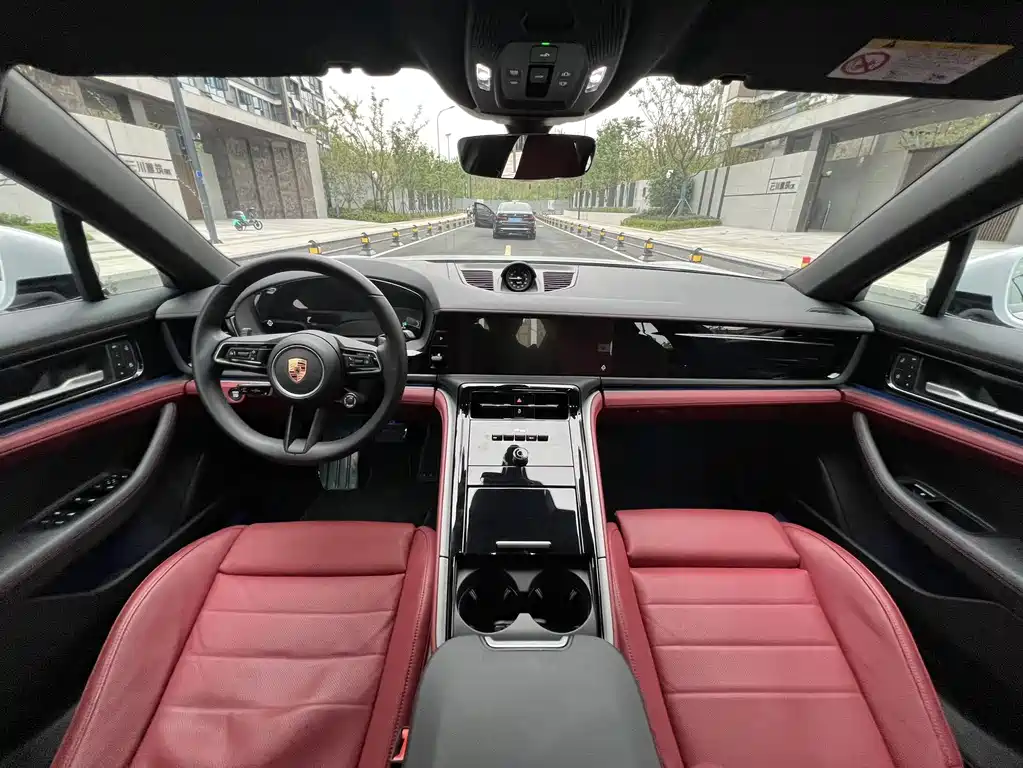 Porsche Panamera — миниатюра 5