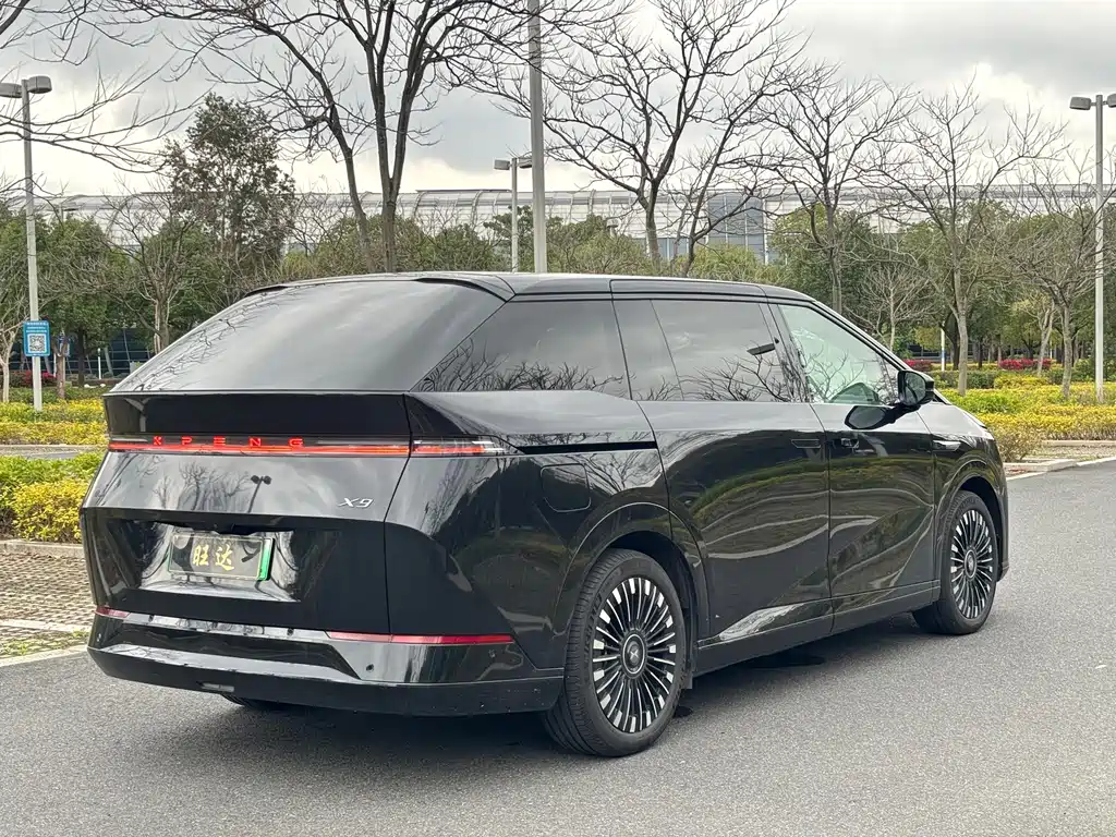 XIAOPENG X9