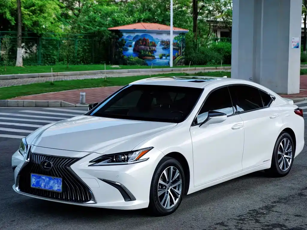 Lexus ES — миниатюра 3