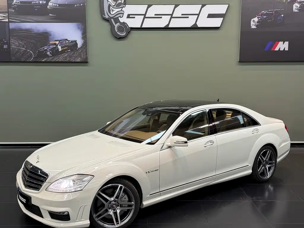 Mercedes-Benz S-Class AMG 2011