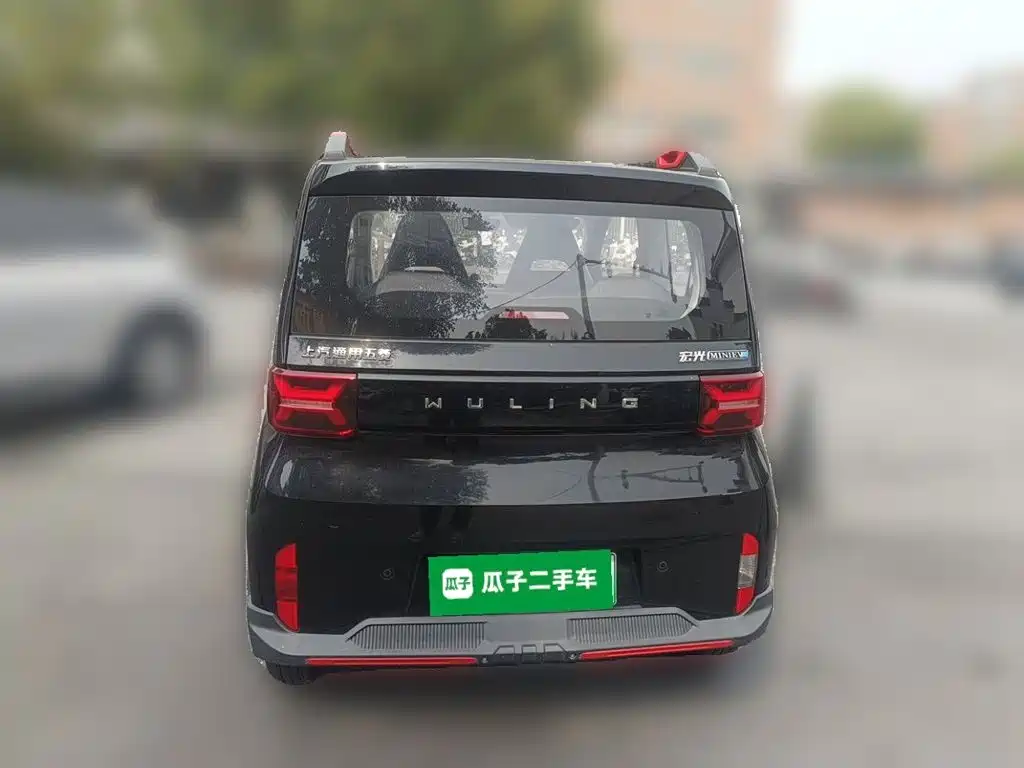 Wuling MINIEV — миниатюра 4
